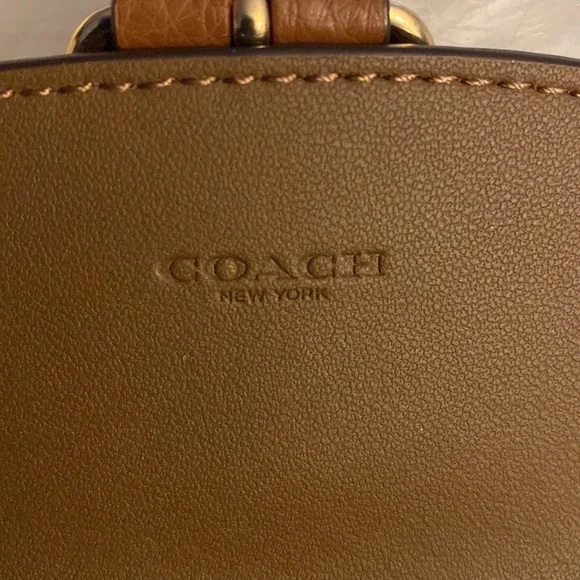 Coach Kleo Wallet - Picture 6 of 10
